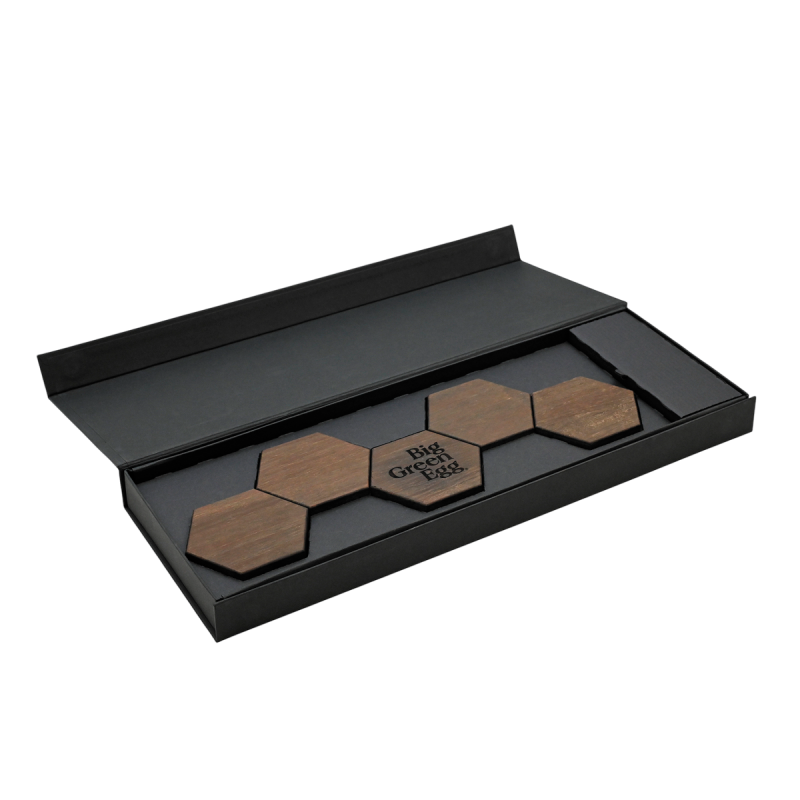 Hexagonal magnetic knife strip